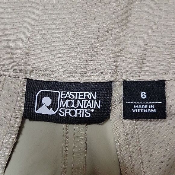 EASTERN MOUNTAIN SPORTS WOMENS HIKING ATHLETIC STRETCH CAPRIS SIZE 6 - Picture 3 of 8